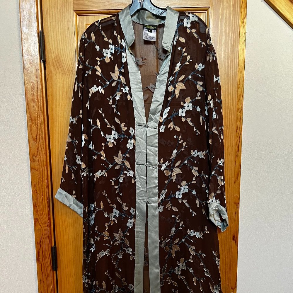 Dreamsacks "Kimono" Style Women's Silk Blend Floral, Sheer Robe, Size L
